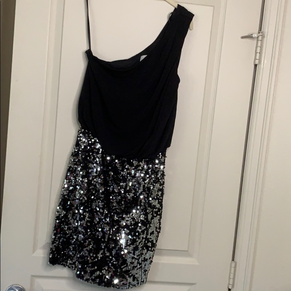 Way in clothing co black sequin dress